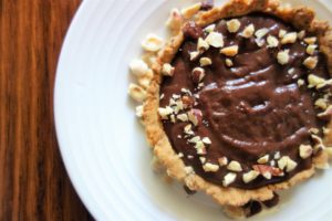 NUTELLA HAZELNUT TARTS - Delicious no bake dessert