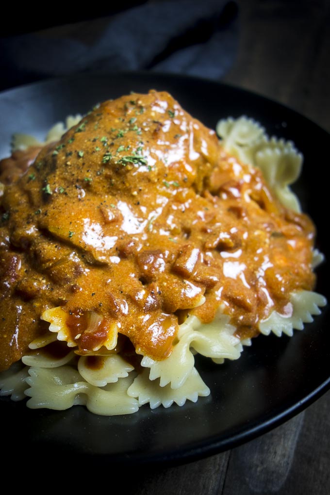 hungarian chicken paprika food photograpy