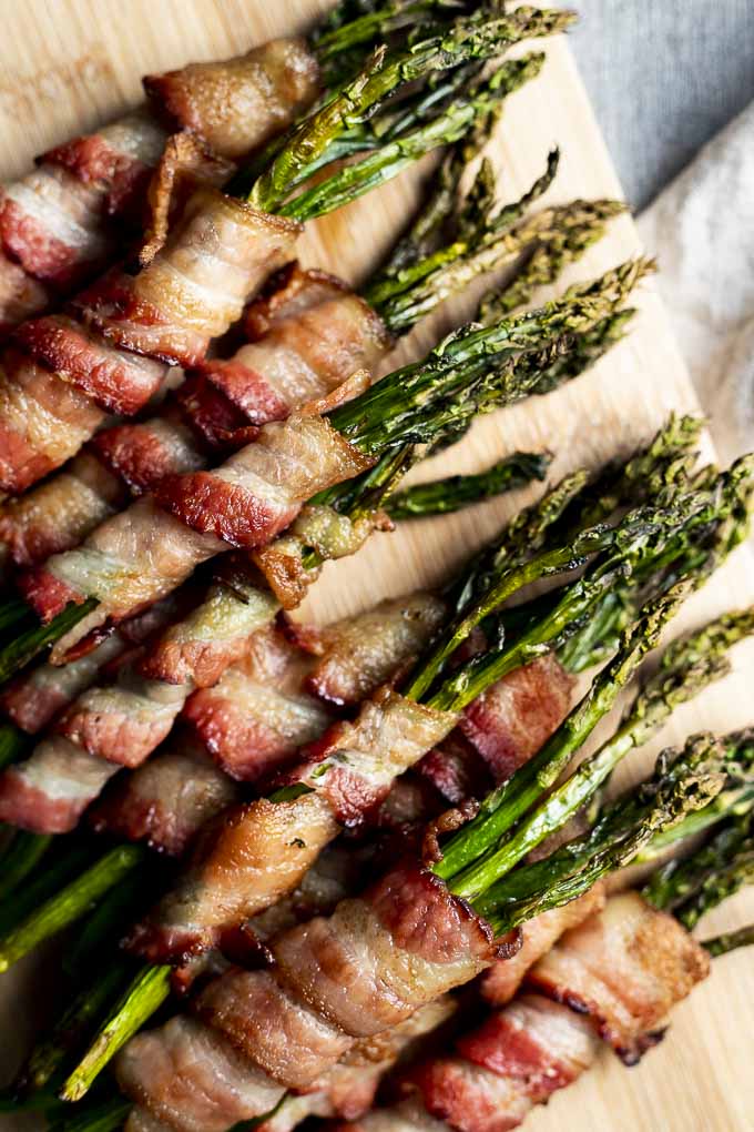 bacon wrapped asparagus close up photo