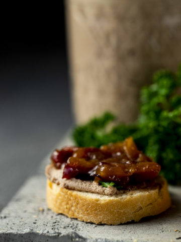 crostini covered with jam
