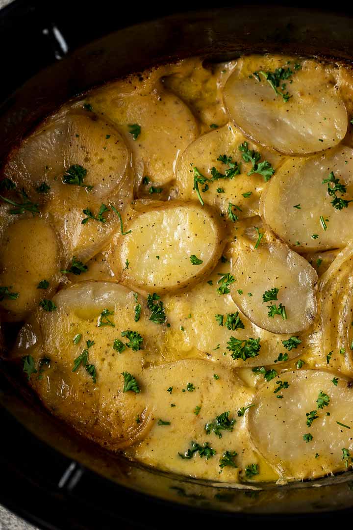 au gratin potatoes in a crock pot