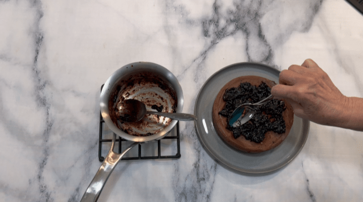 syep18 Instant Pot Vegan Cherry Chocolate Cheesecake