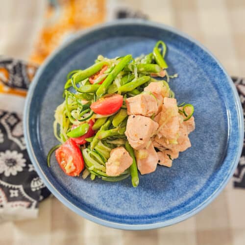 Salmon with Zucchini Noodles (Light, Fresh & Ready in Minutes