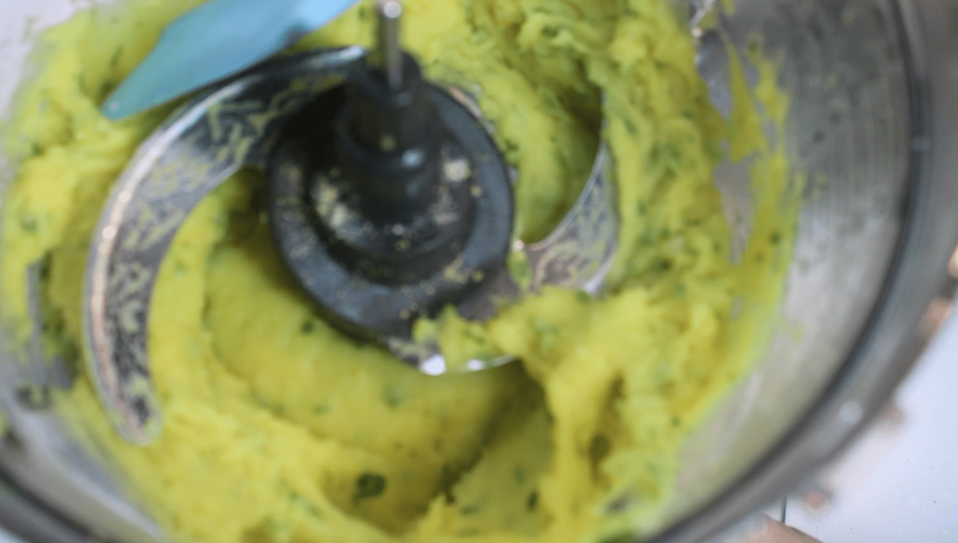 step2 Potato Pakora