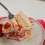 Easy No-Bake Strawberry Tiramisu Recipe
