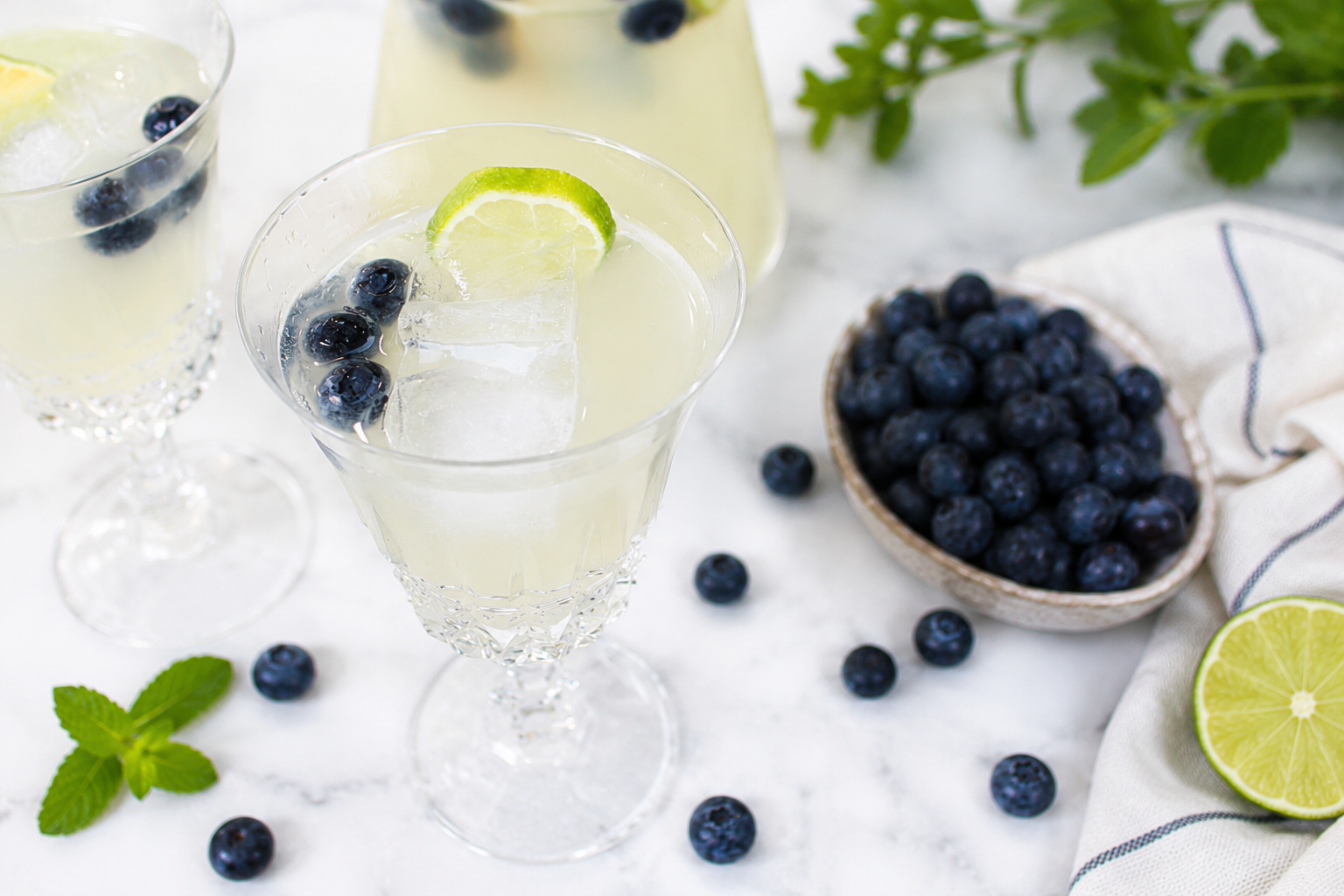 summer blueberry drink