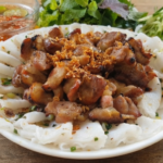 Bánh hỏi with grilled pork